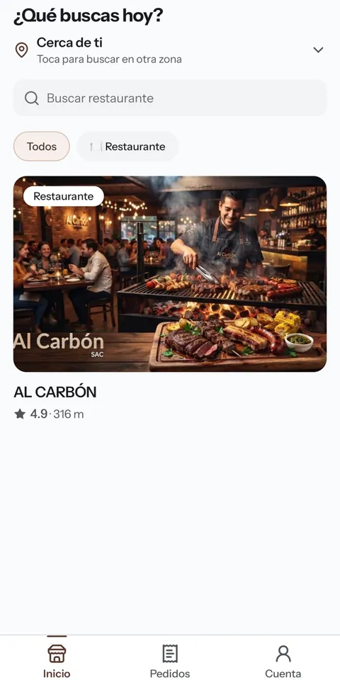 App Repique con el buscador de restaurantes cercanos y la tarjeta de un restaurante con su calificación y distancia.